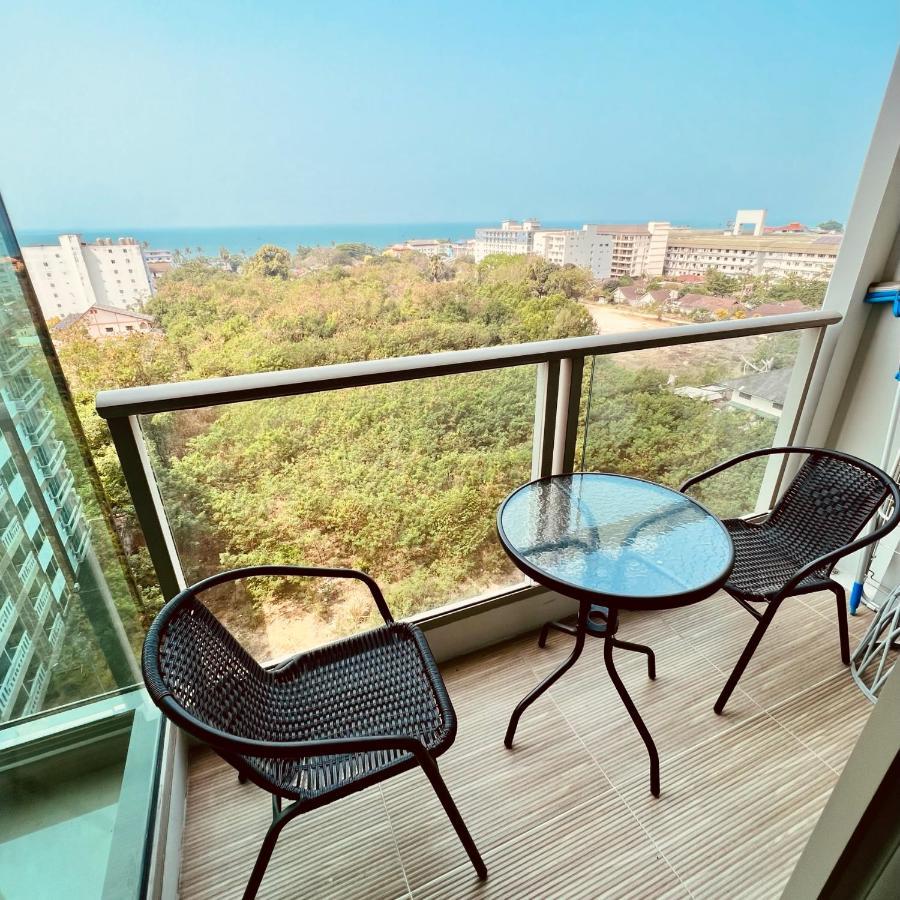 Riviera Jomtien Roomy 1-Bdr Seaview Condo Exterior photo